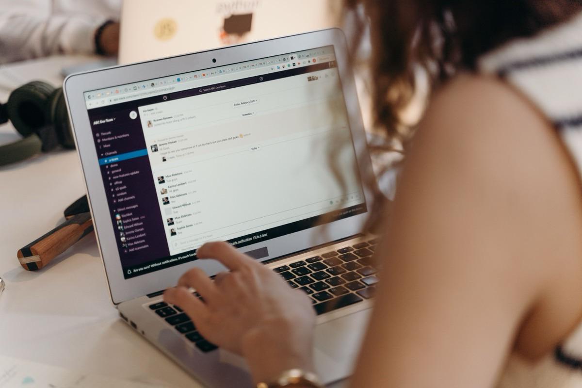 Slack, Teams ou Discord : bien choisir ses outils collaboratifs